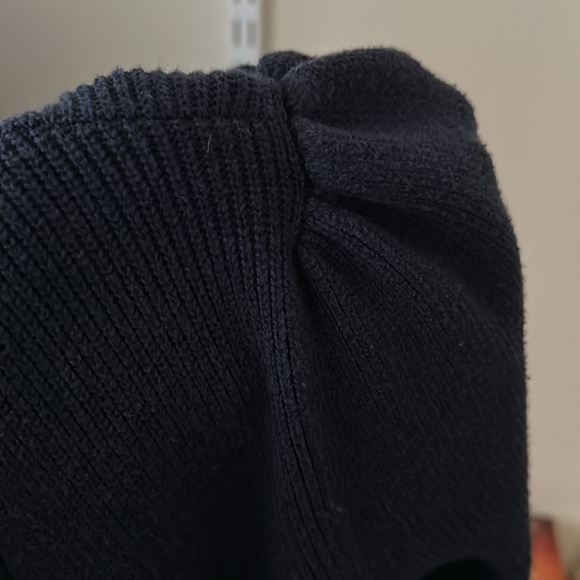 Ann Taylor Navy Blue V-Neck Sweater Size Small - Picture 10 of 10